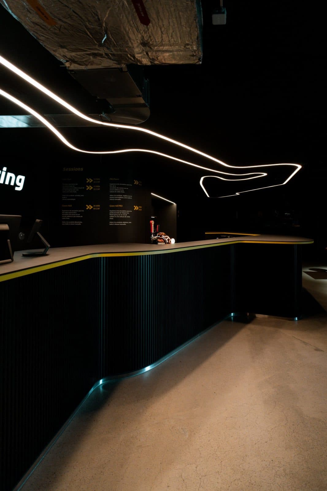 Nürburgring eSports — SimRacing Lounge — image 3